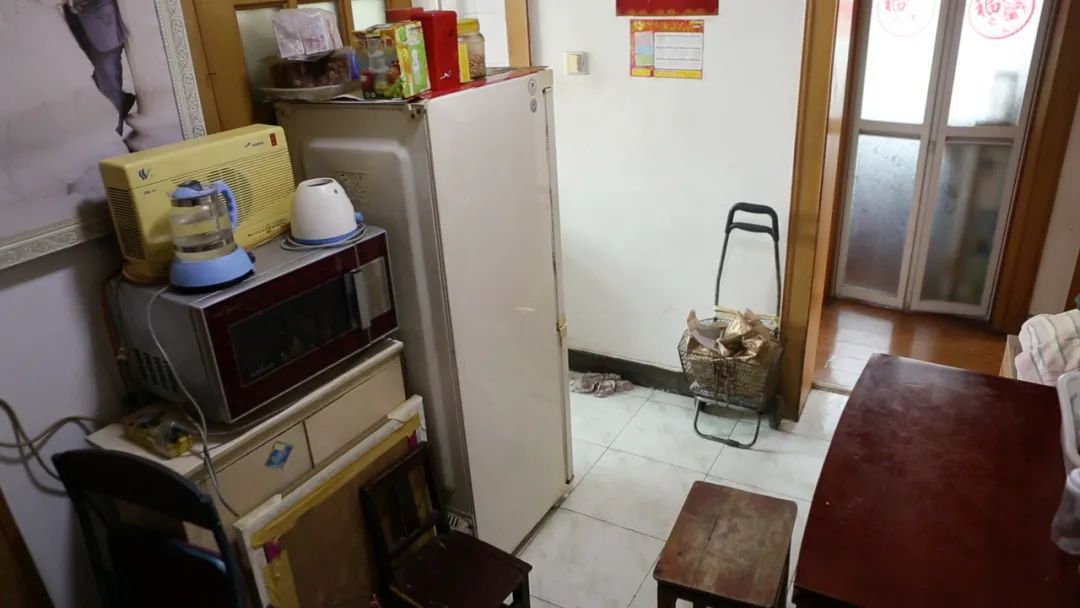 老房沒廳怎么辦？80㎡三居爆改變兩居，多功能空間生活、會客、休閑面面俱到！