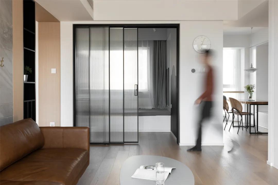鄭州106㎡三居，全屋定制柜“斤斤計較”，一寸空間都不舍得！
